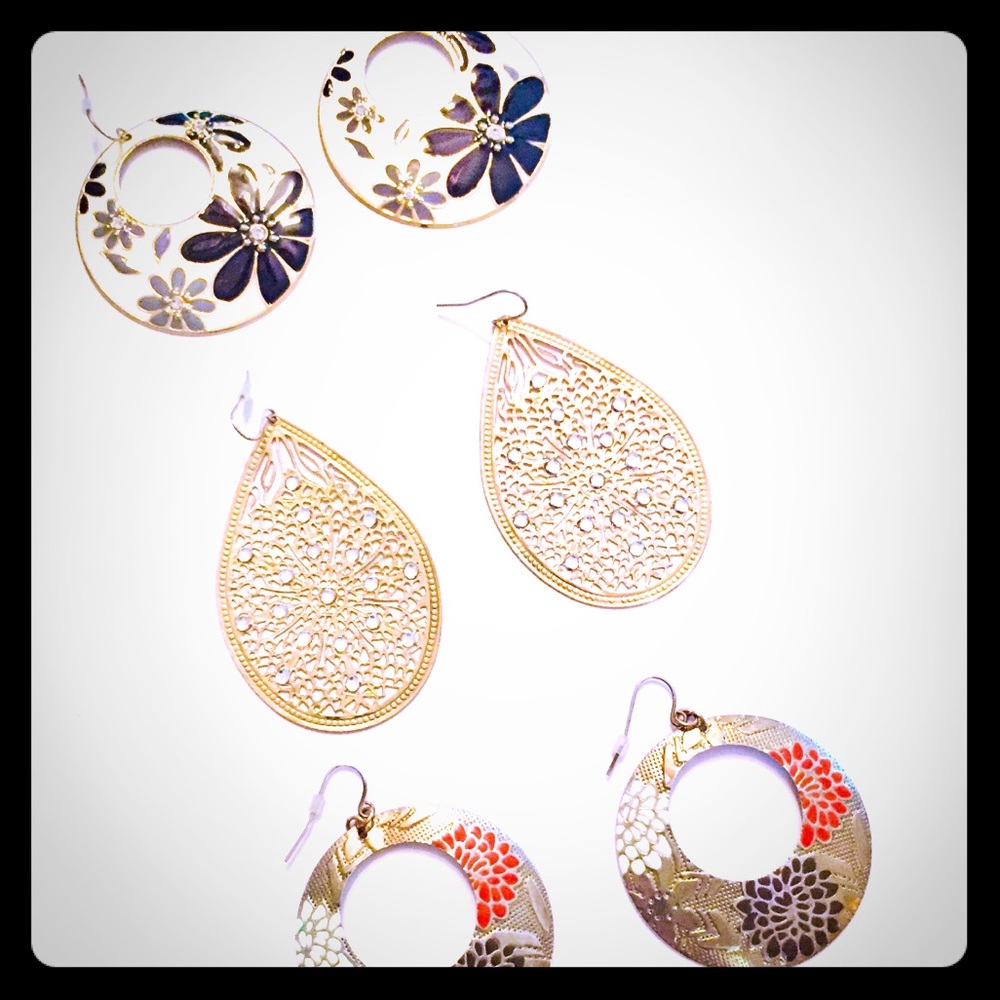 Earring Lot 🎉3/$25🎉